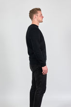 Laden Sie das Bild in den Fotogalerie-Viewer, Sweatshirt   schwarz - unisex
